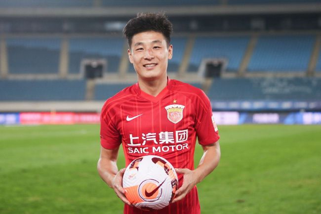 大人操小孩